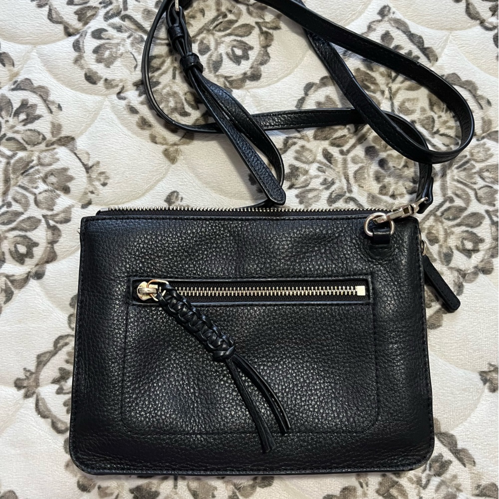 Black Vince Camuto crossbody